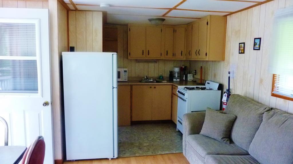 Silver Springs Cottage Resort Harcourt Экстерьер фото