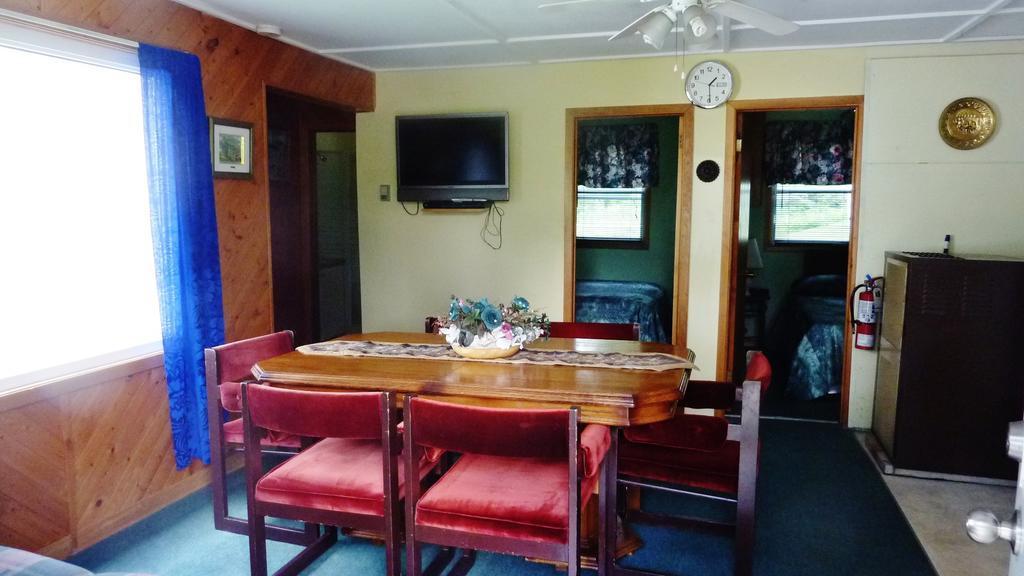 Silver Springs Cottage Resort Harcourt Экстерьер фото