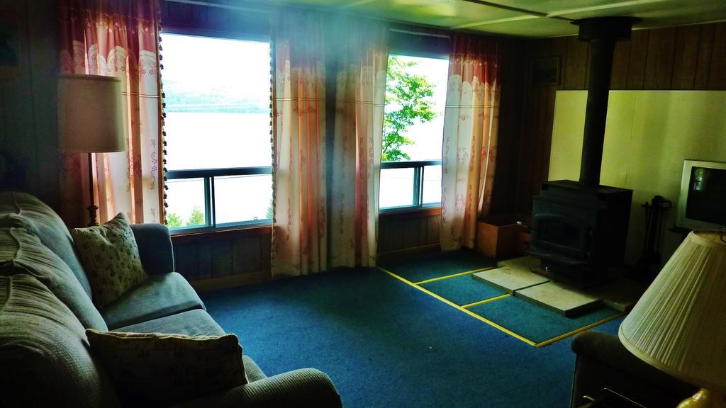 Silver Springs Cottage Resort Harcourt Экстерьер фото
