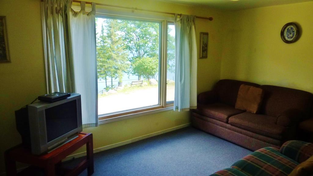 Silver Springs Cottage Resort Harcourt Экстерьер фото